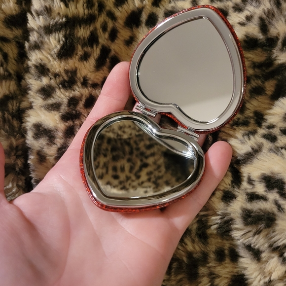 Coach LIMITED-EDITION mirror - Picture 4 of 9